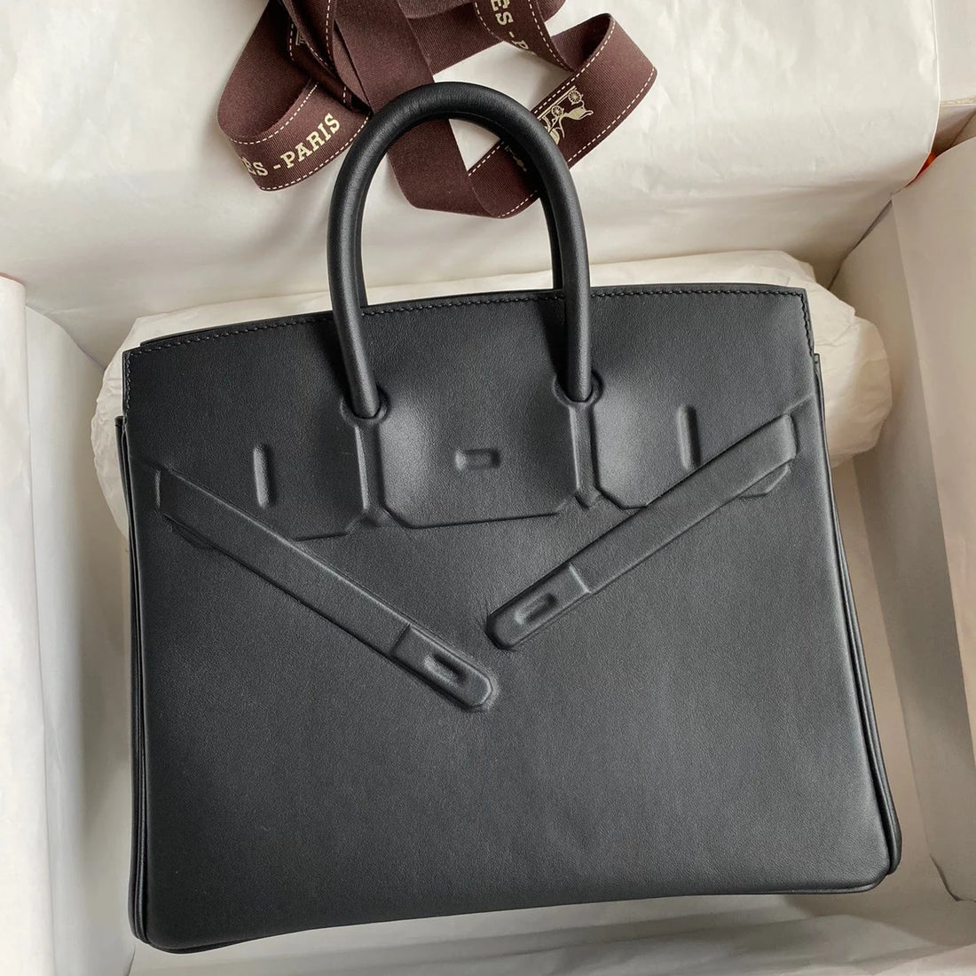 The Shadow Birkin: A Blend of Elegance and Innovation in Luxury Fashion